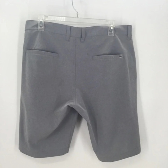 Travis Mathew Men’s Beck Golf Shorts - Picture 4 of 9